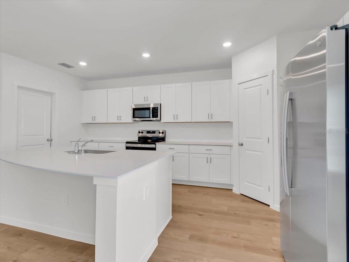 7349 RAINBOW BAY PL — photo 11
