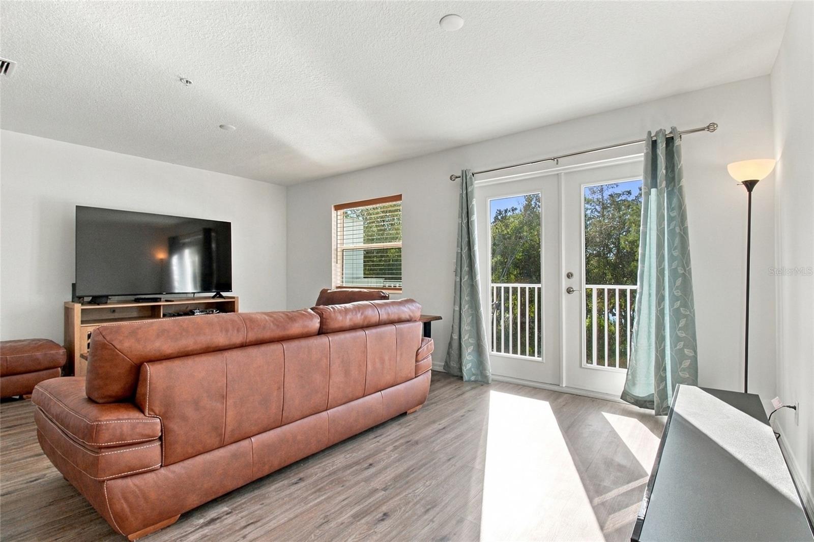 2537 6TH AVENUE DR E — photo 14