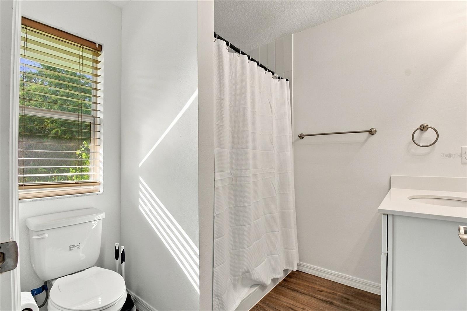 2537 6TH AVENUE DR E — photo 23