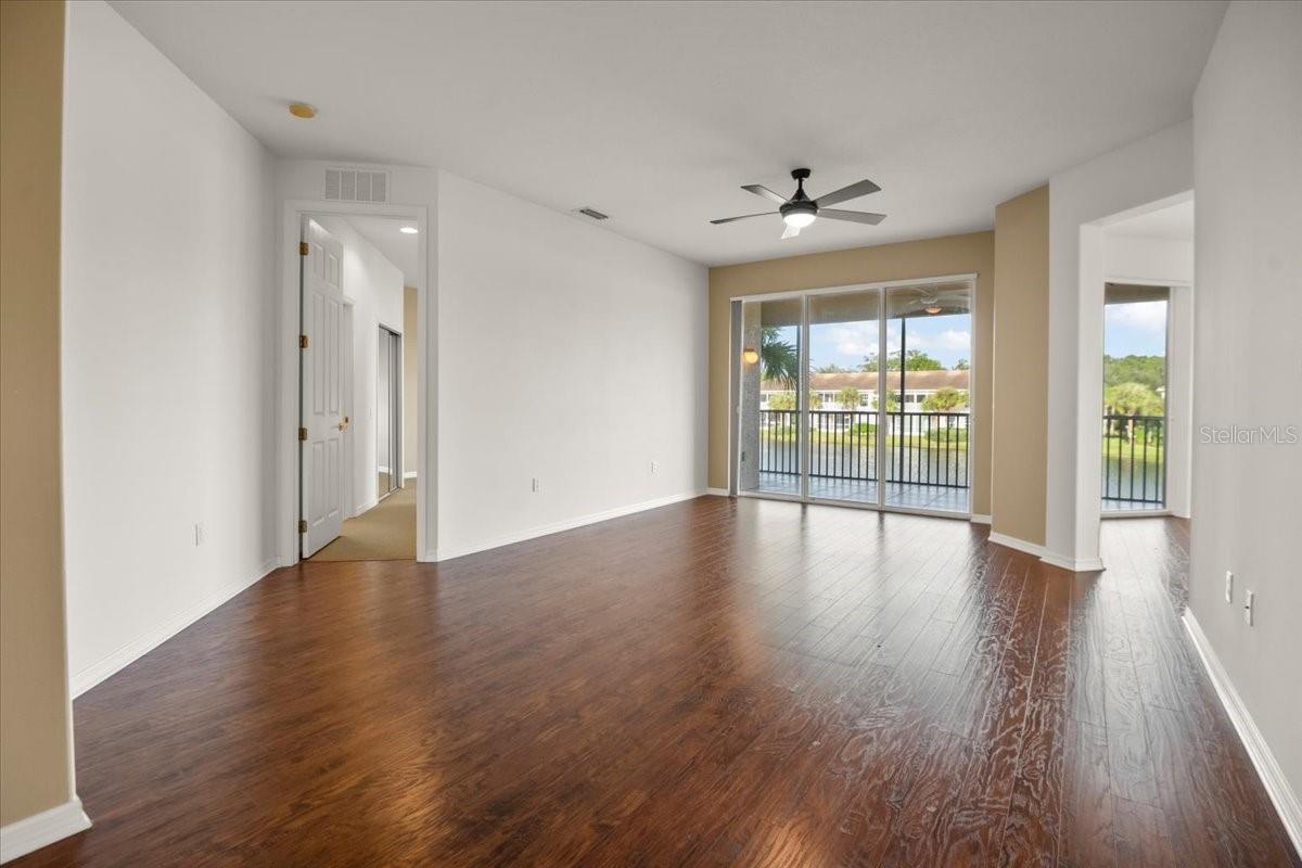 7002 PROSPERITY CIR #701 — photo 16