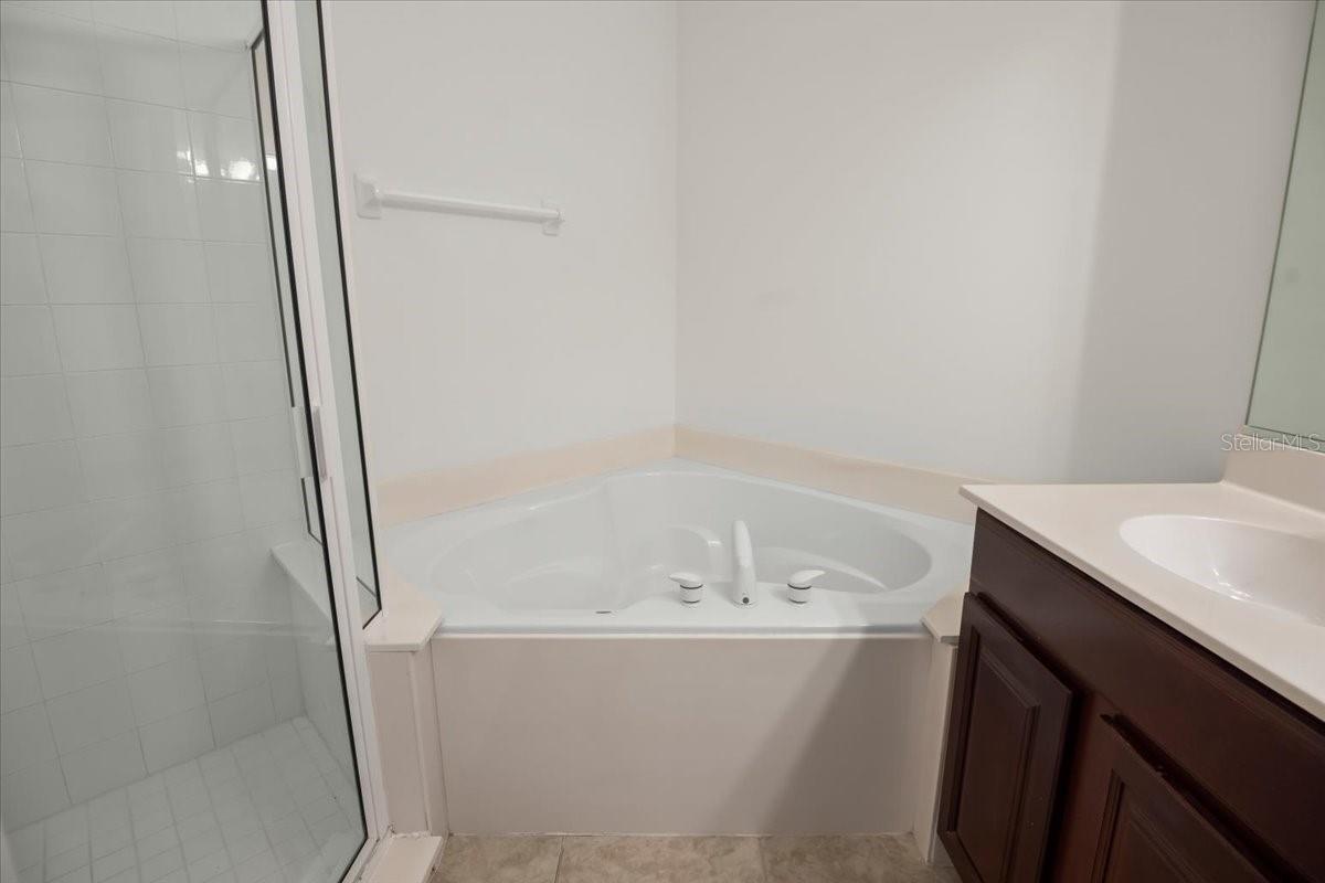 7002 PROSPERITY CIR #701 — photo 36