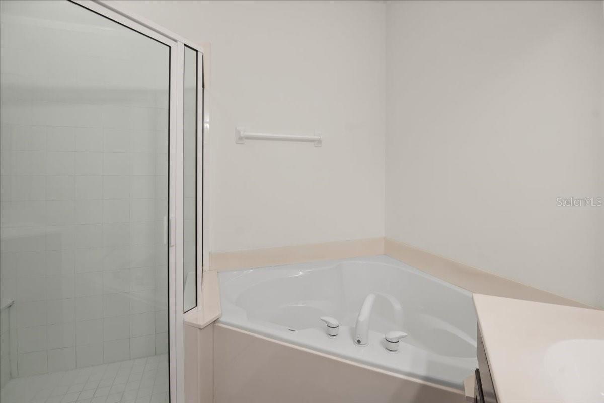 7002 PROSPERITY CIR #701 — photo 35