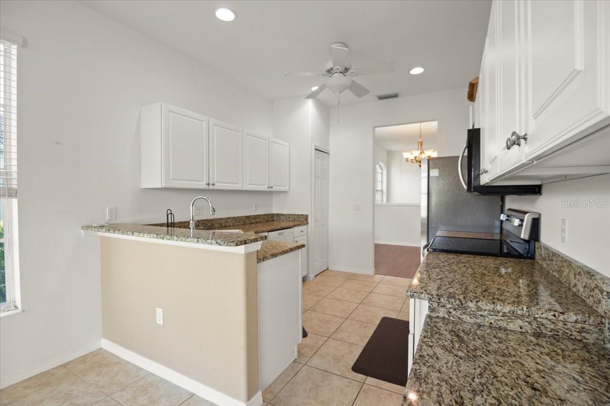 7002 PROSPERITY CIR #701 — photo 6