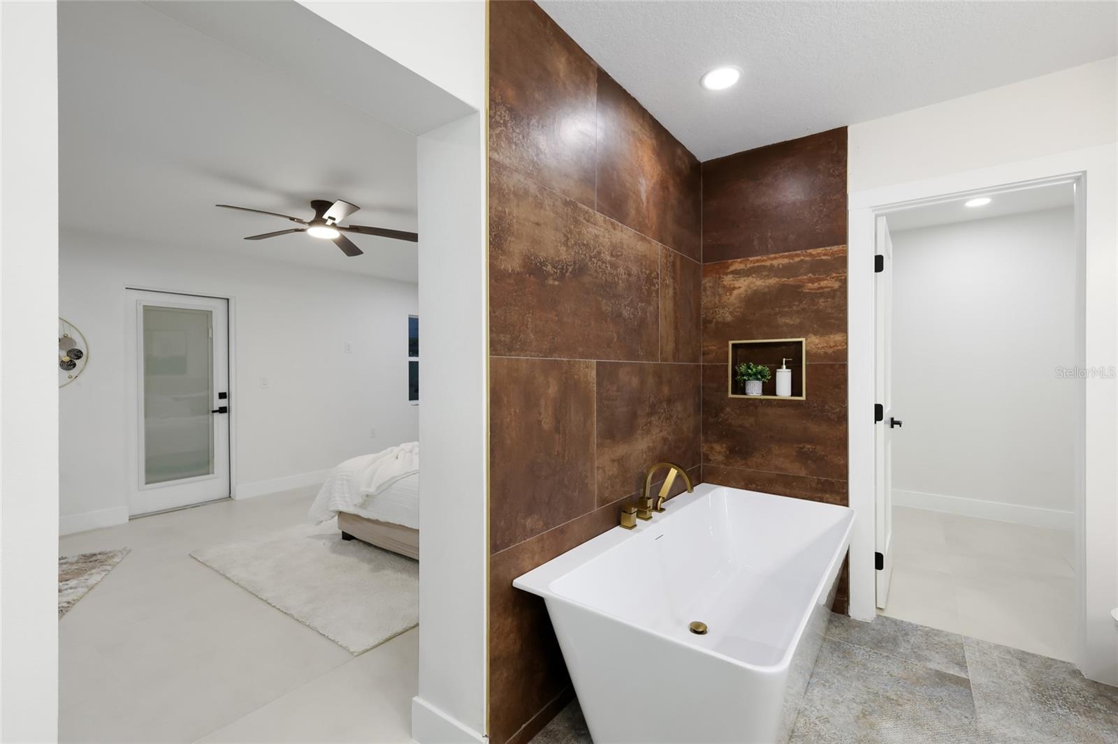780 INDIAN BEACH CIR — photo 22