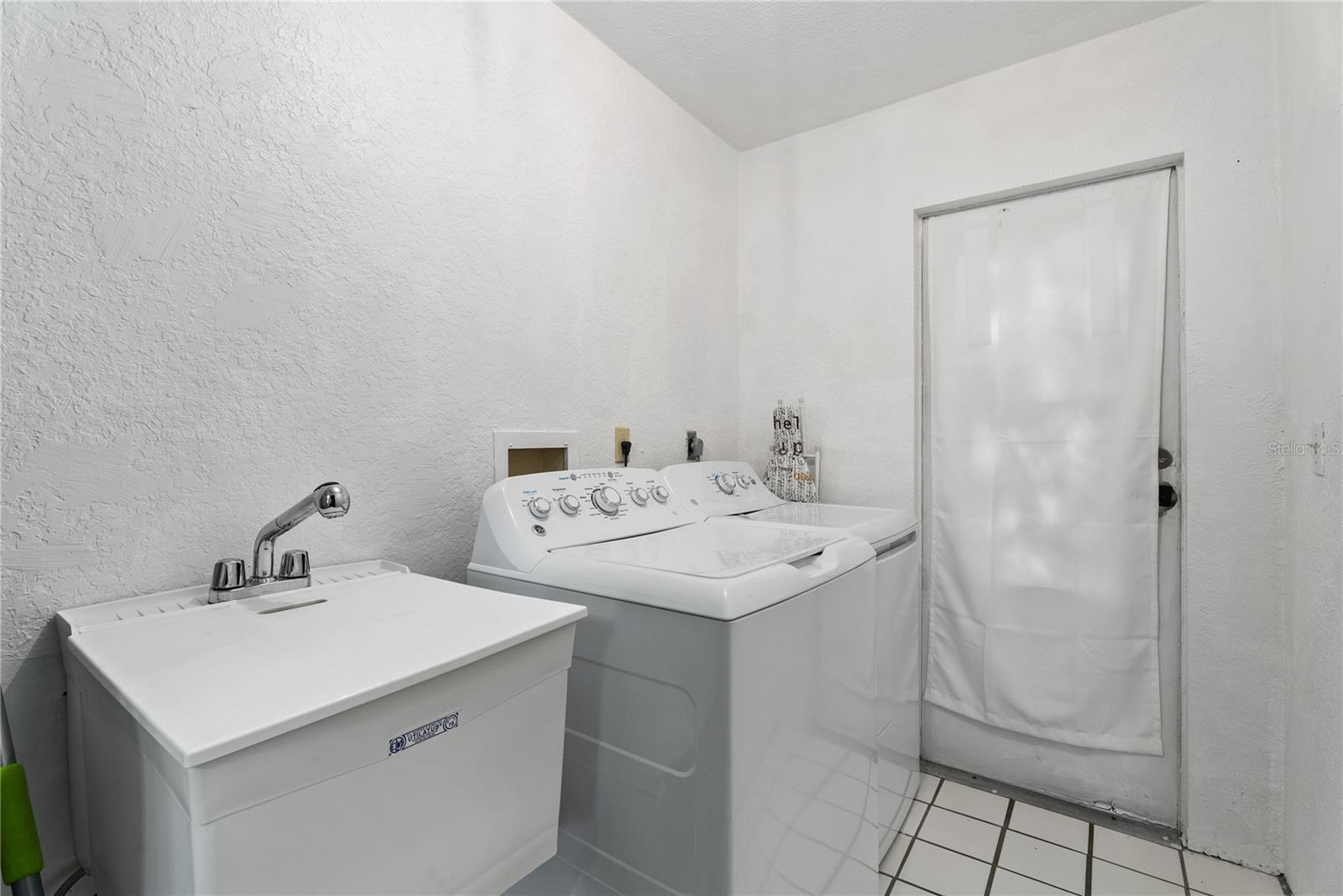 4210 OLIVE AVE — photo 18