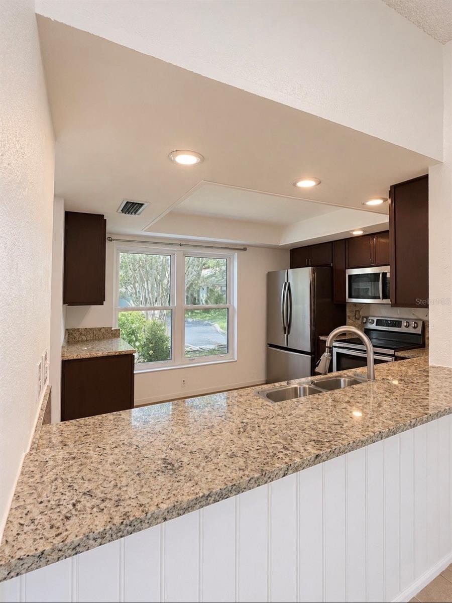 2034 SHEFFIELD CT — photo 11