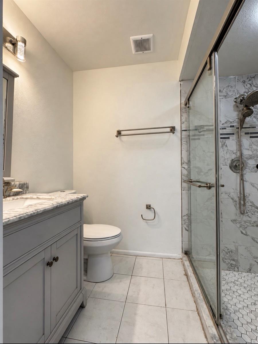 2034 SHEFFIELD CT — photo 23