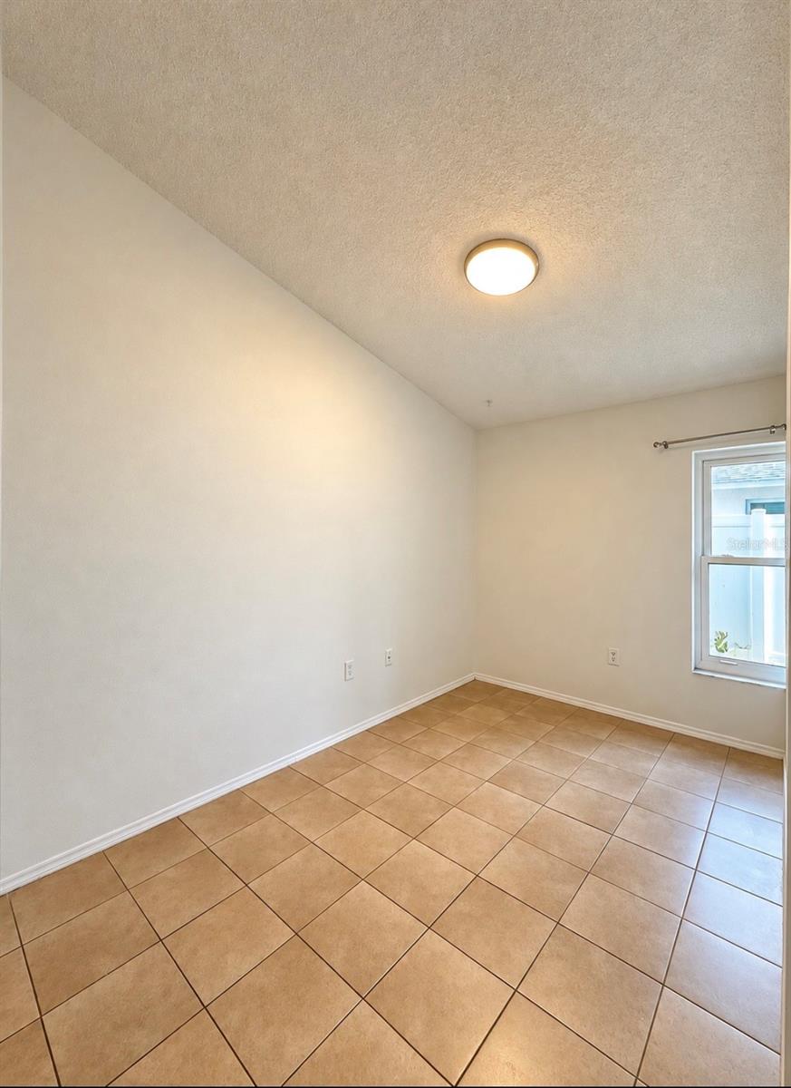 2034 SHEFFIELD CT — photo 32