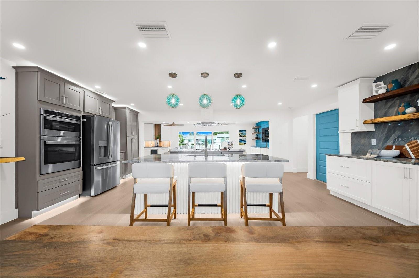 10304 KINGFISHER RD W — photo 10