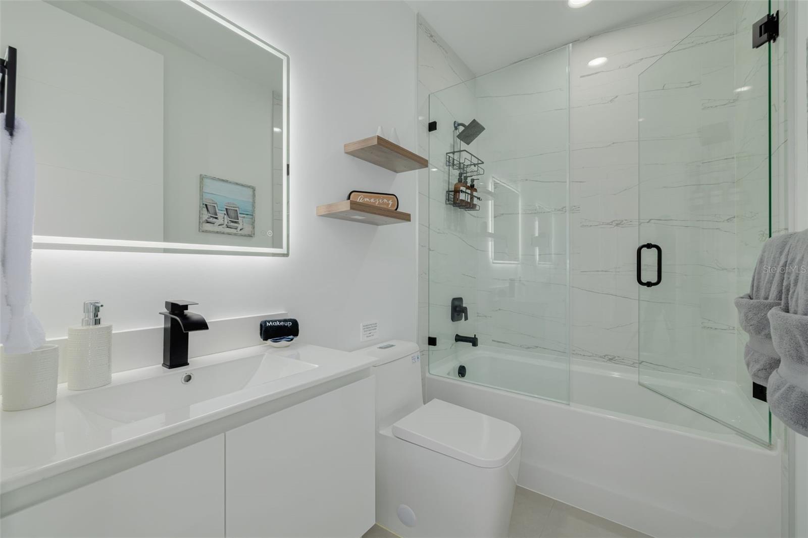 7609 DEEDRA CIR — photo 43