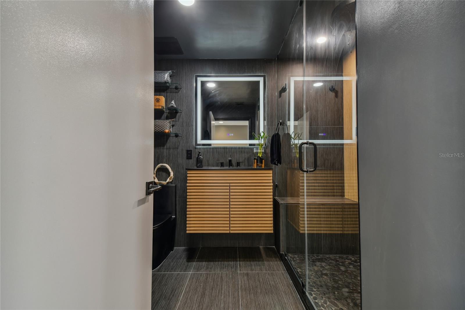 1621 E 4TH AVE #306 — photo 4