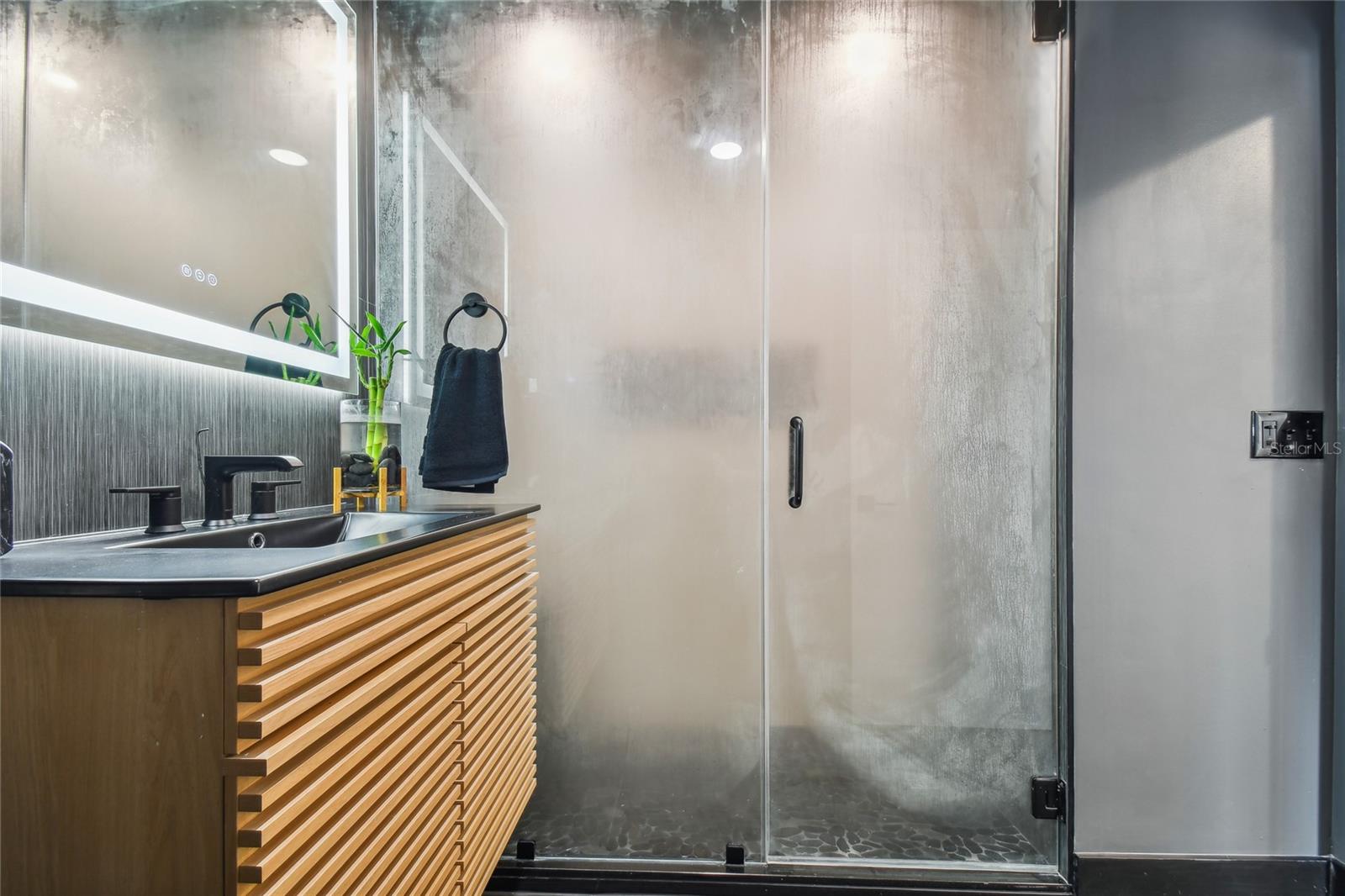 1621 E 4TH AVE #306 — photo 9