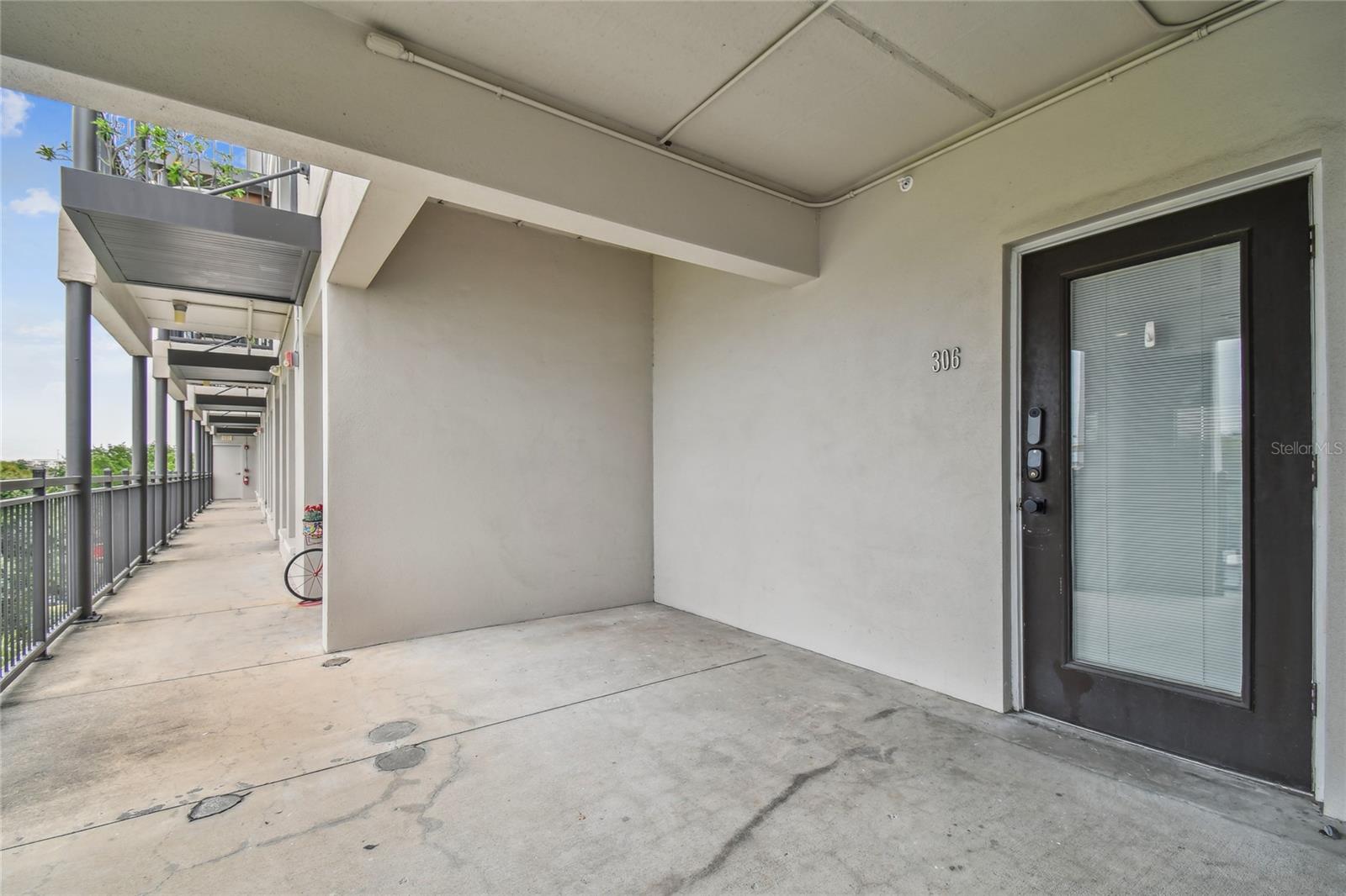 1621 E 4TH AVE #306 — photo 50
