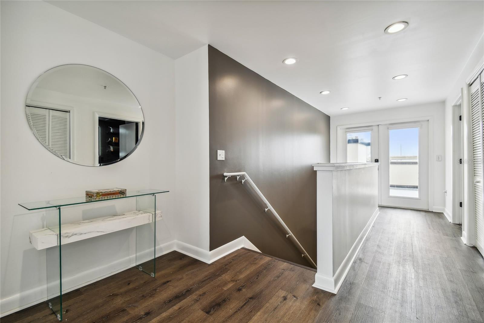 1621 E 4TH AVE #306 — photo 28