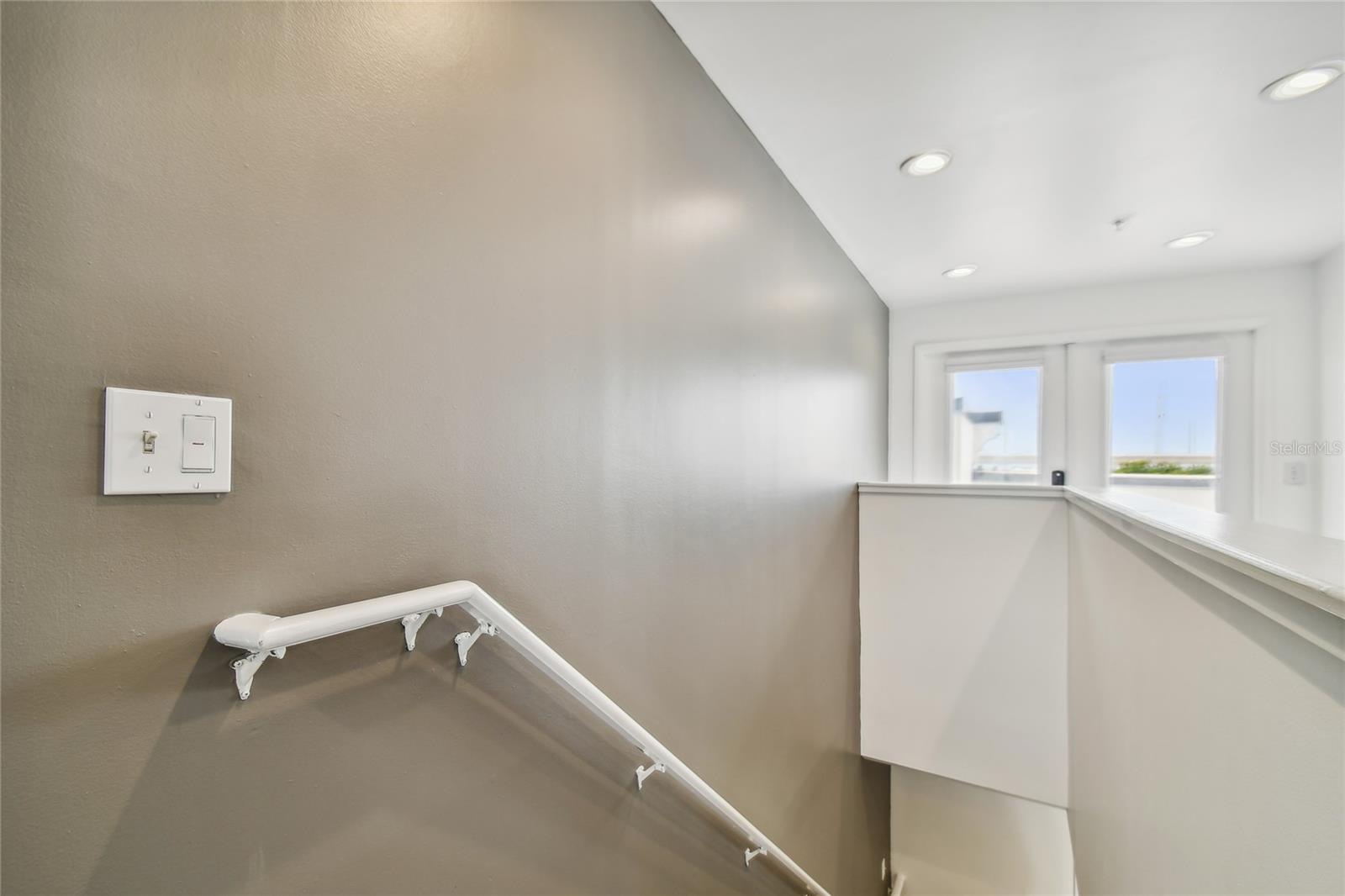 1621 E 4TH AVE #306 — photo 29