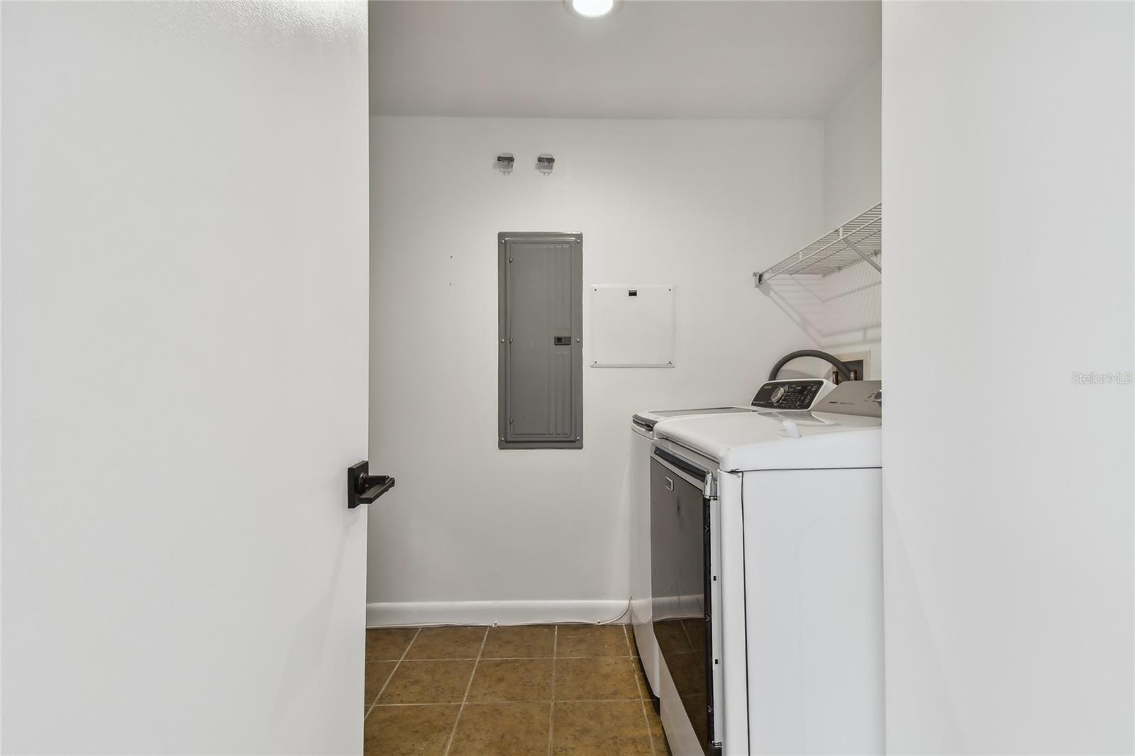1621 E 4TH AVE #306 — photo 20