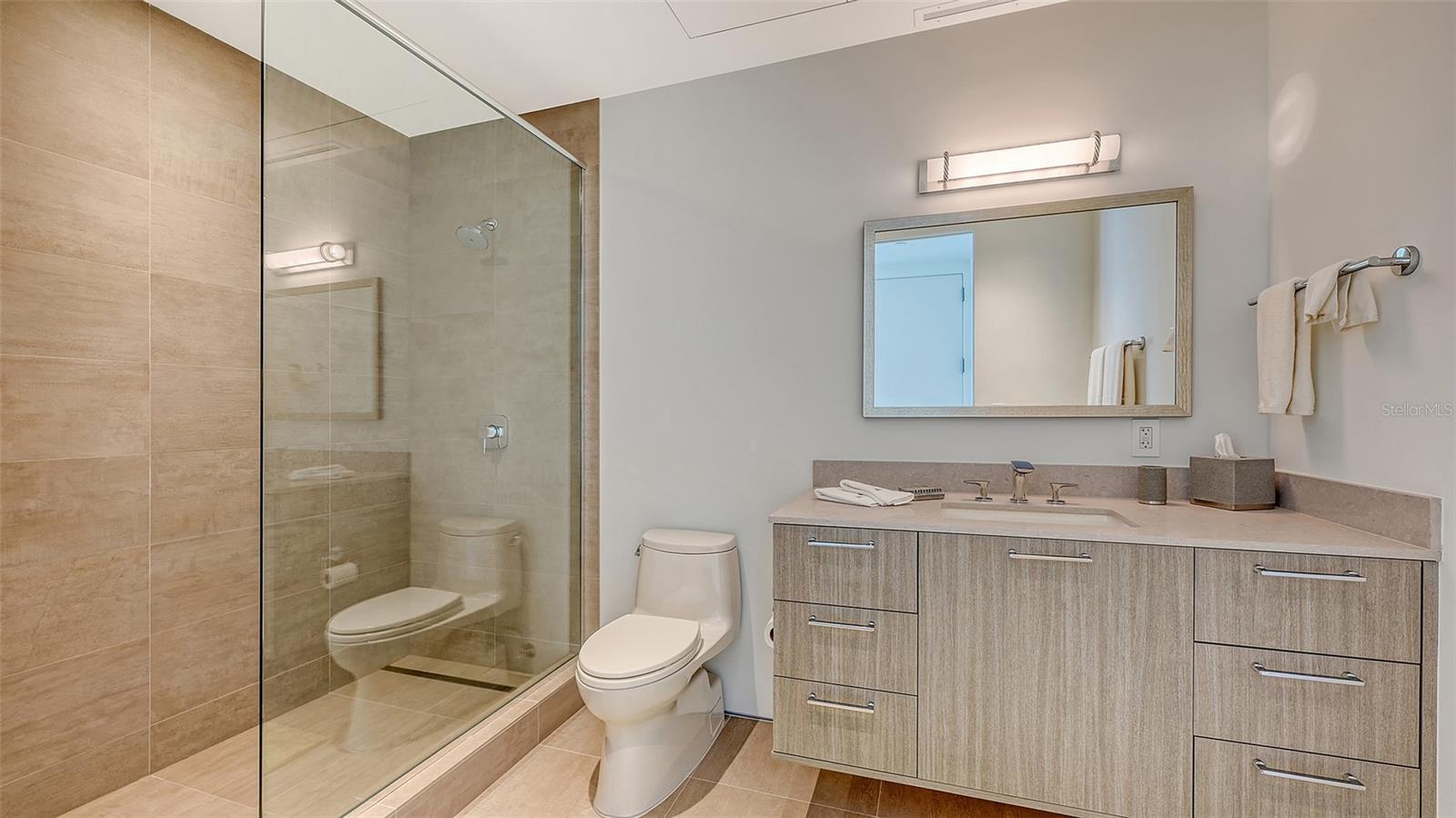 280 GOLDEN GATE PT #600 — photo 43