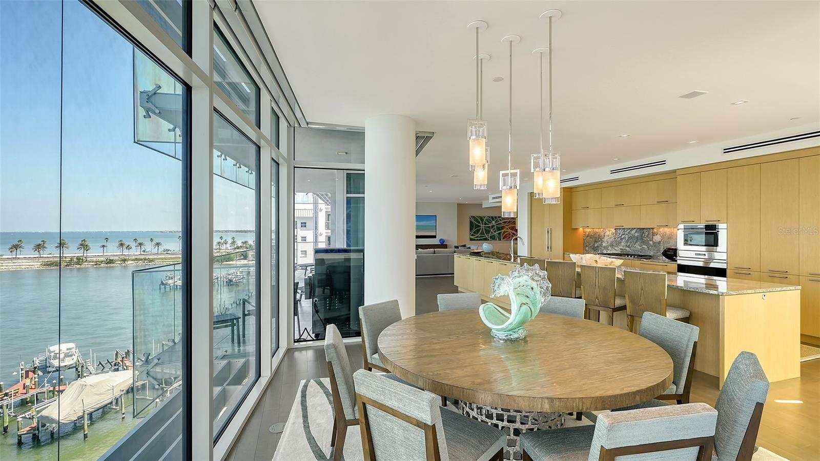 280 GOLDEN GATE PT #600 — photo 17