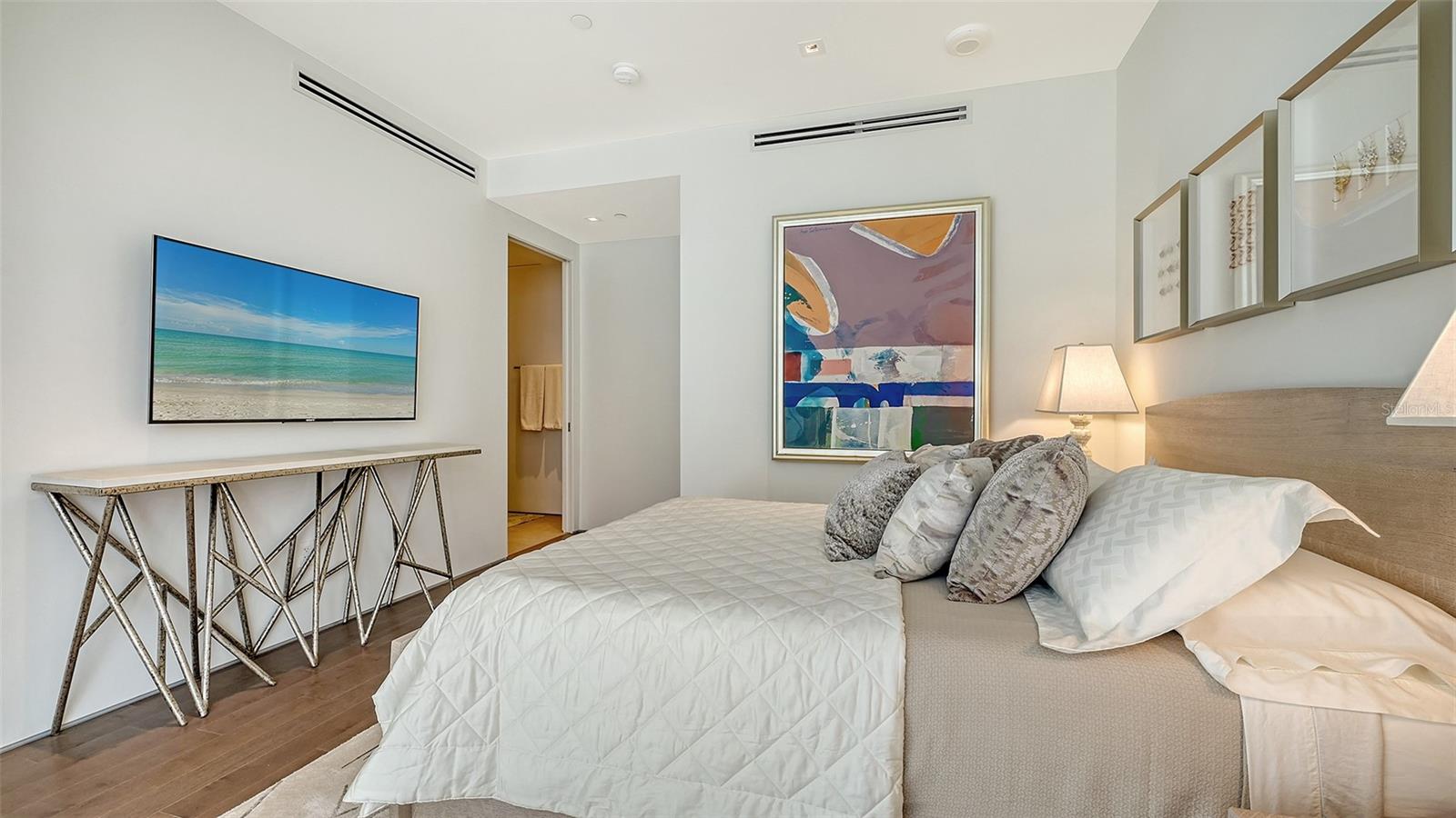 280 GOLDEN GATE PT #600 — photo 41