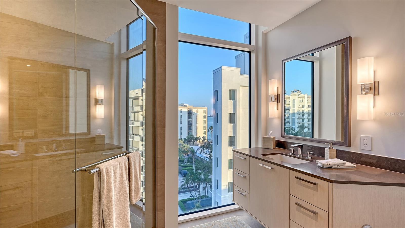 280 GOLDEN GATE PT #600 — photo 40
