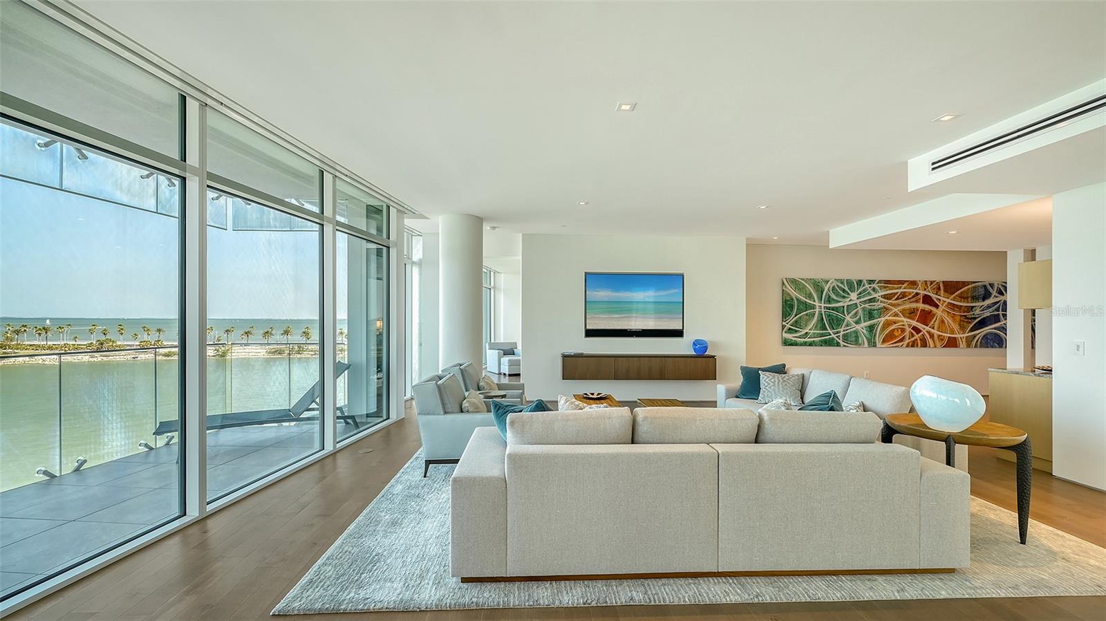 280 GOLDEN GATE PT #600 — photo 8