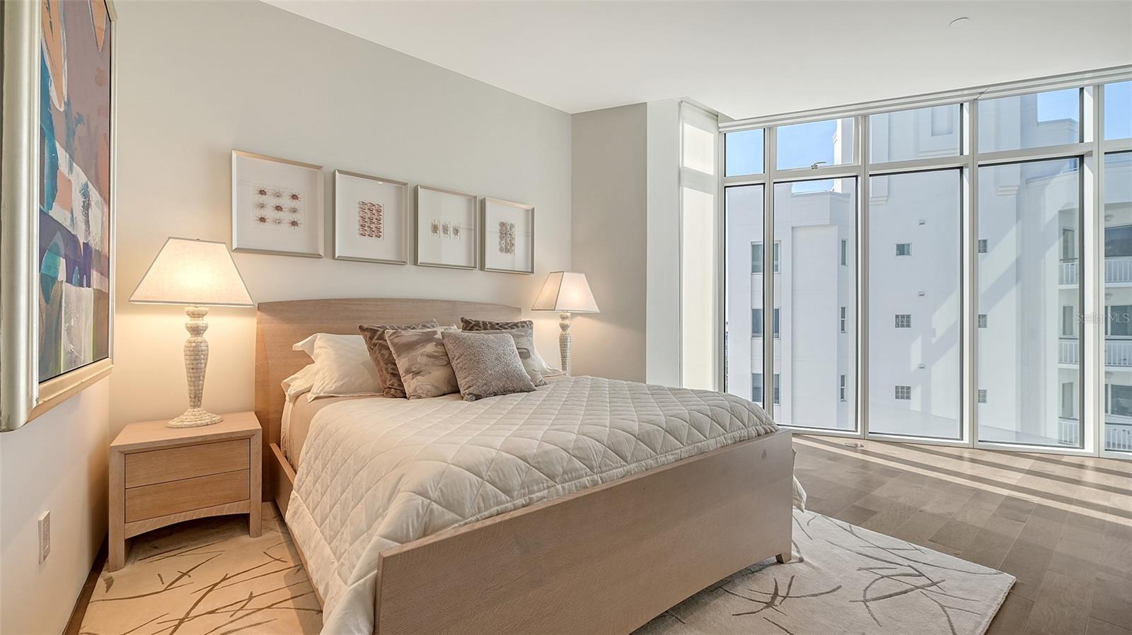 280 GOLDEN GATE PT #600 — photo 42