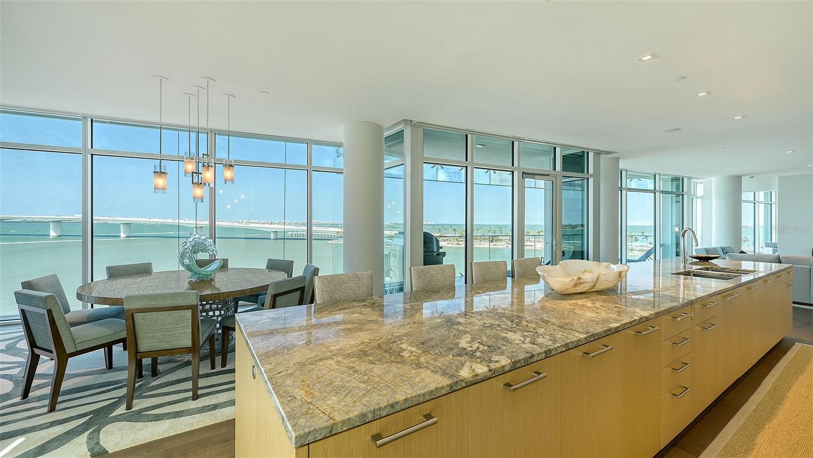 280 GOLDEN GATE PT #600 — photo 16