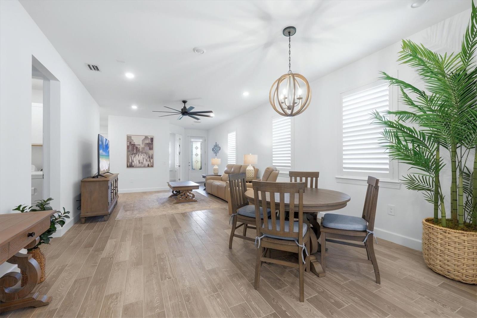 6247 BAYWOOD CT — photo 10
