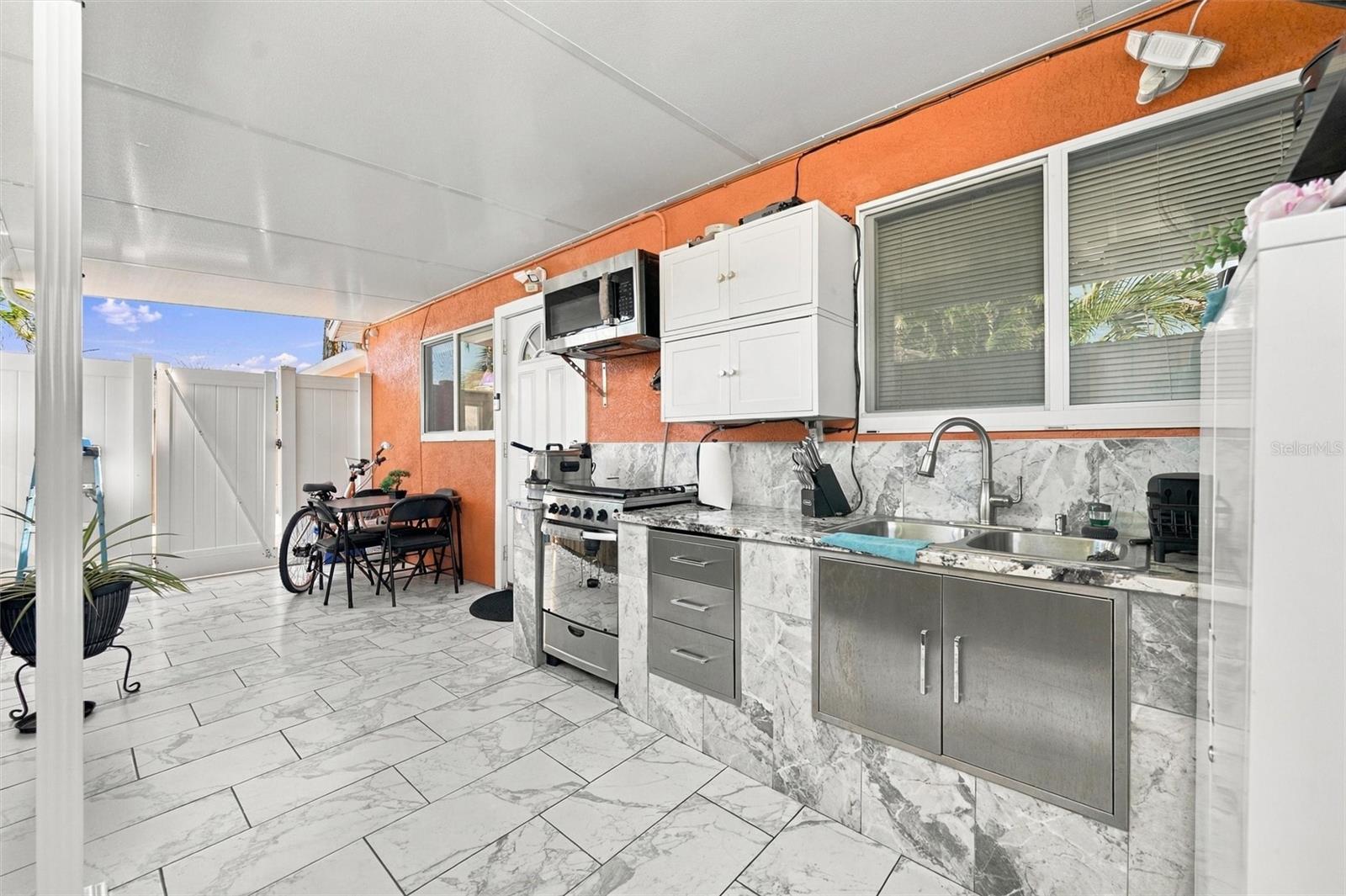 6625 MAUNA LOA BLVD — photo 34