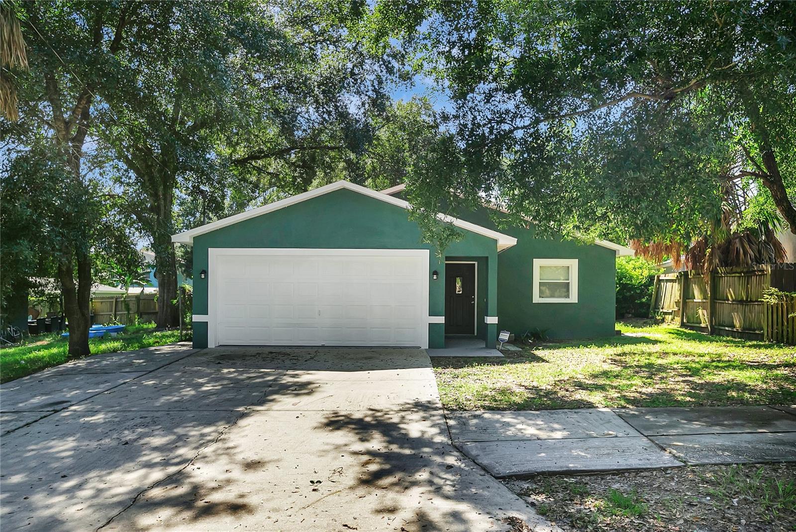 3419 E DIANA ST — photo 2
