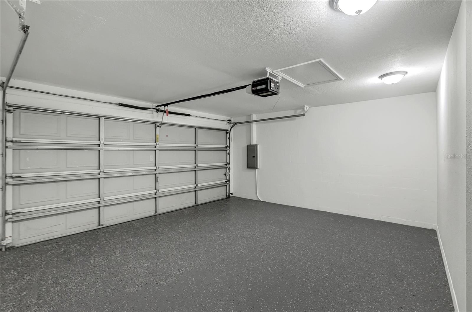 3419 E DIANA ST — photo 36