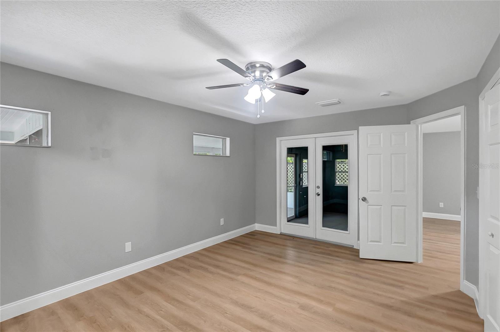 3419 E DIANA ST — photo 15