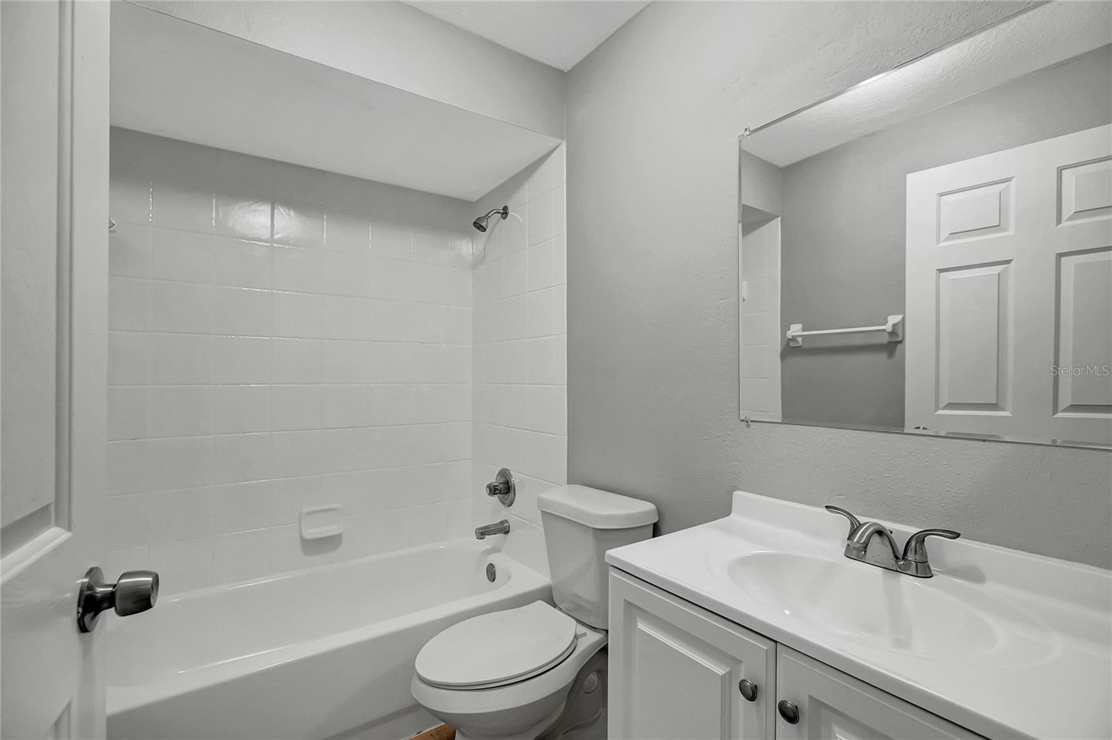 3419 E DIANA ST — photo 23
