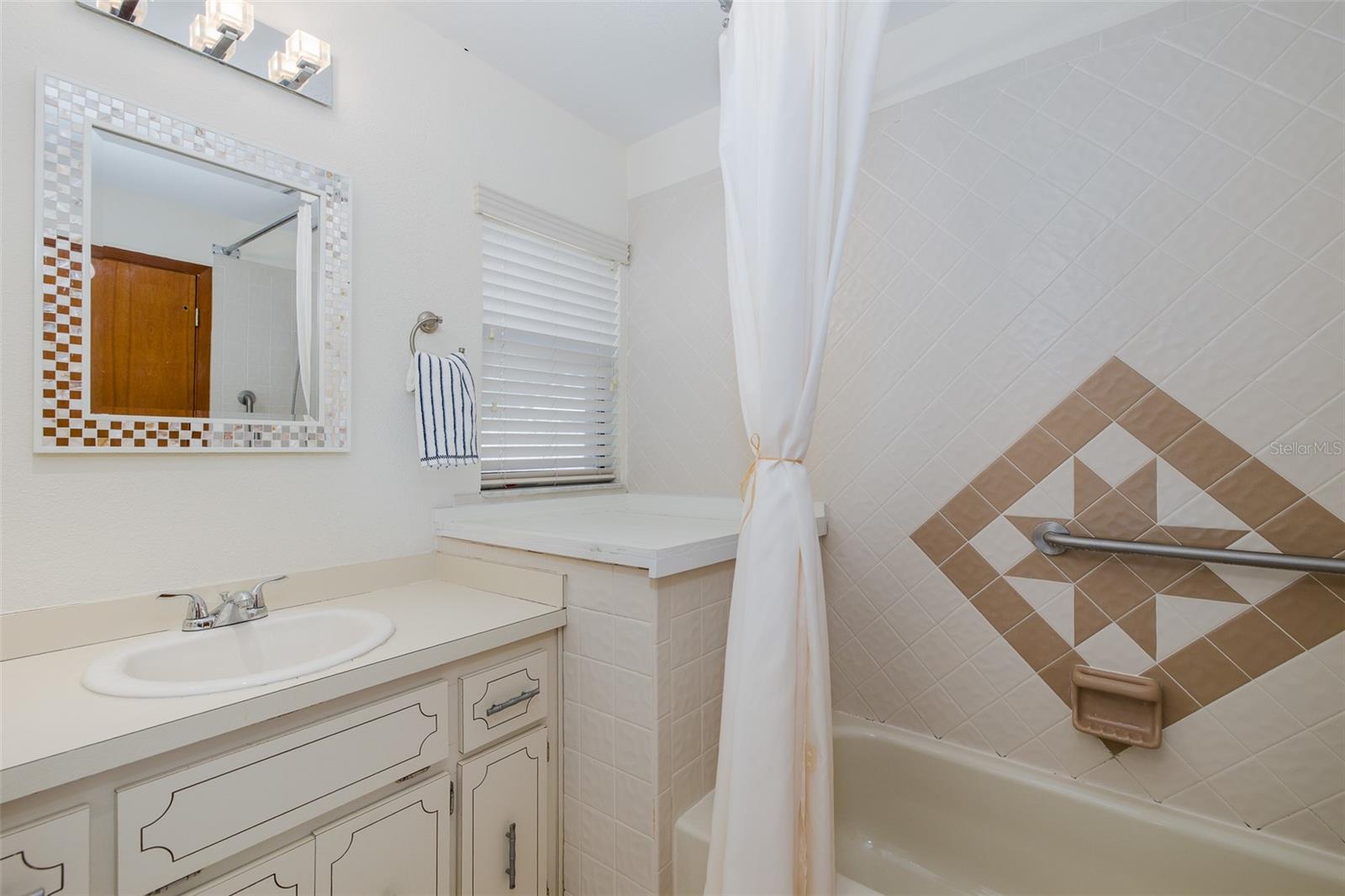 10235 LANDMARK DR — photo 35