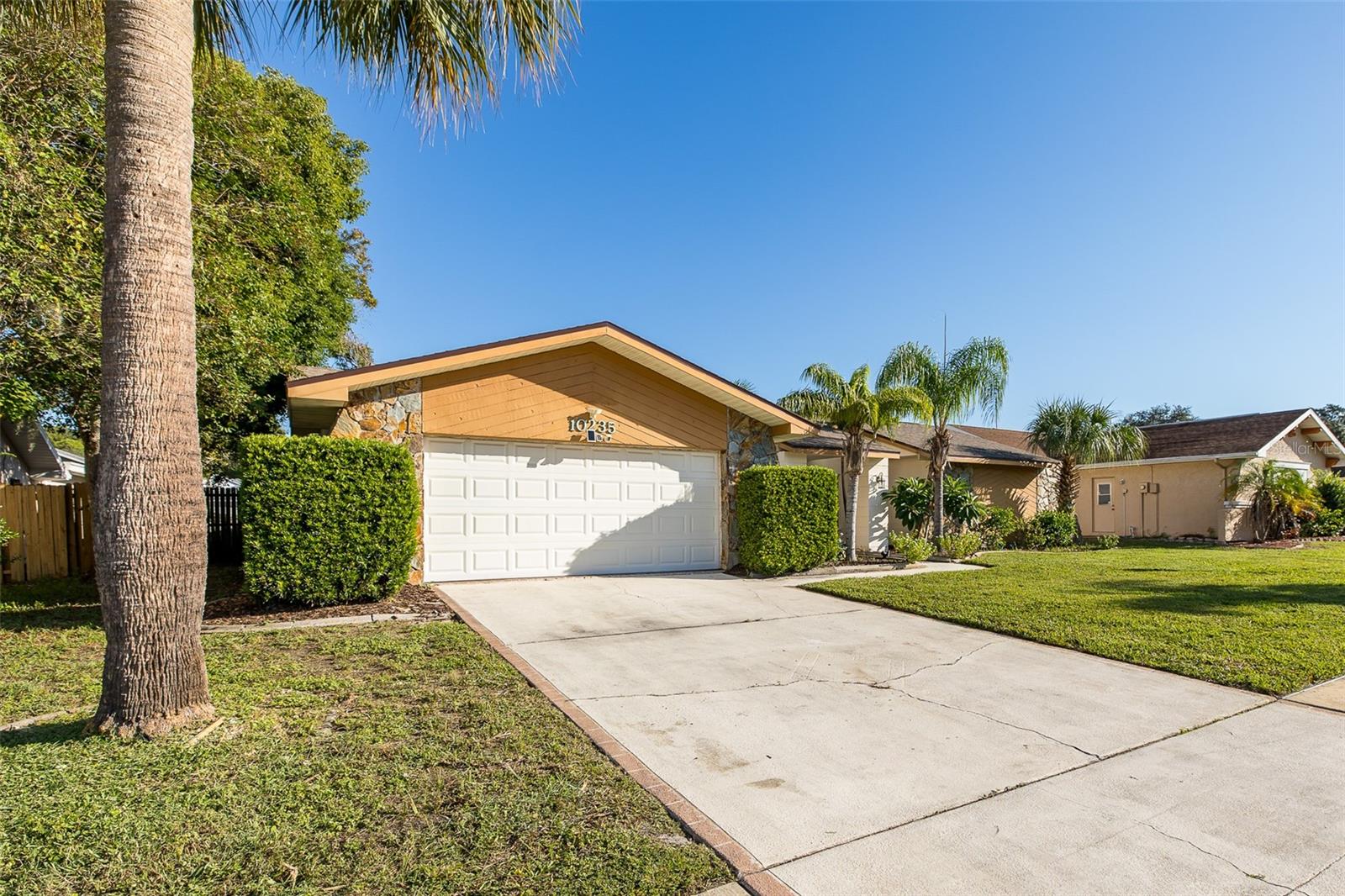 10235 LANDMARK DR — photo 61