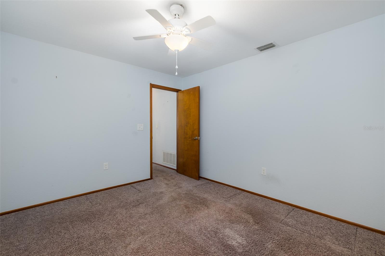10235 LANDMARK DR — photo 32