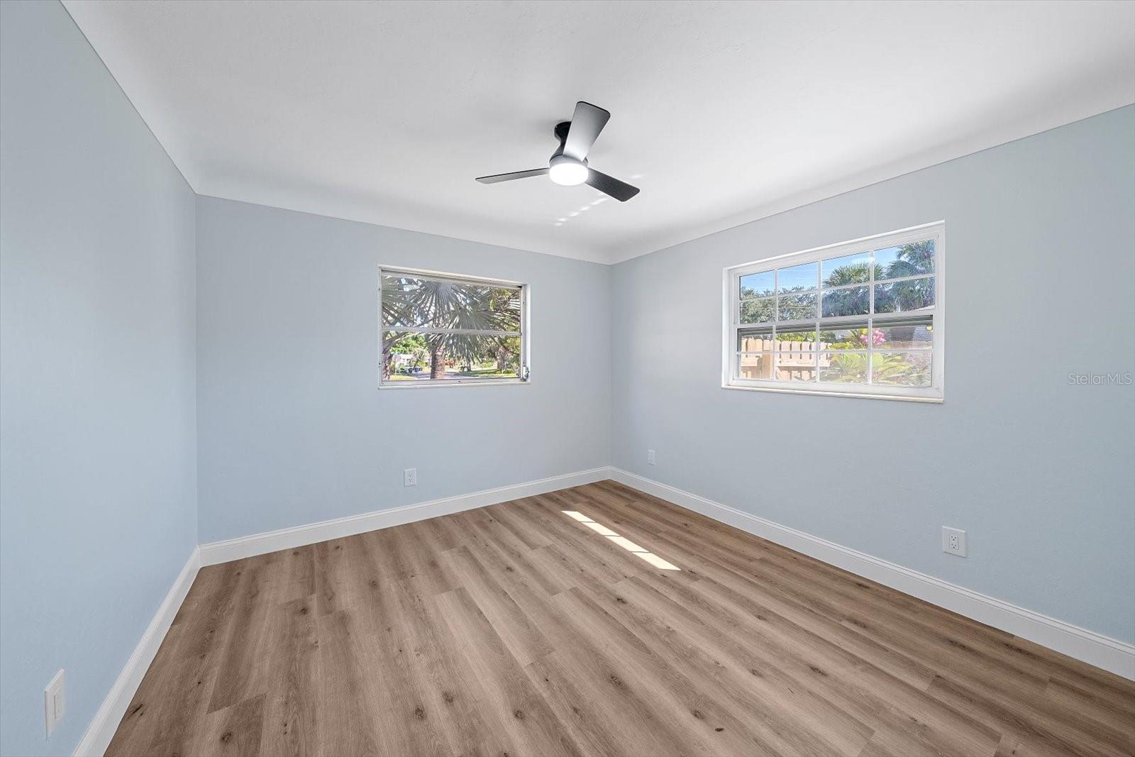 3372 WEBBER ST — photo 27