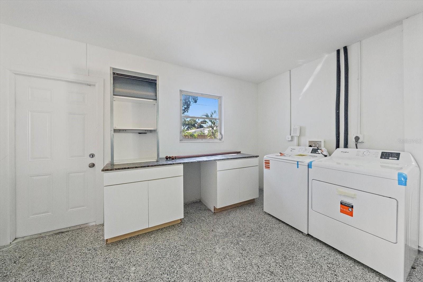 3372 WEBBER ST — photo 34