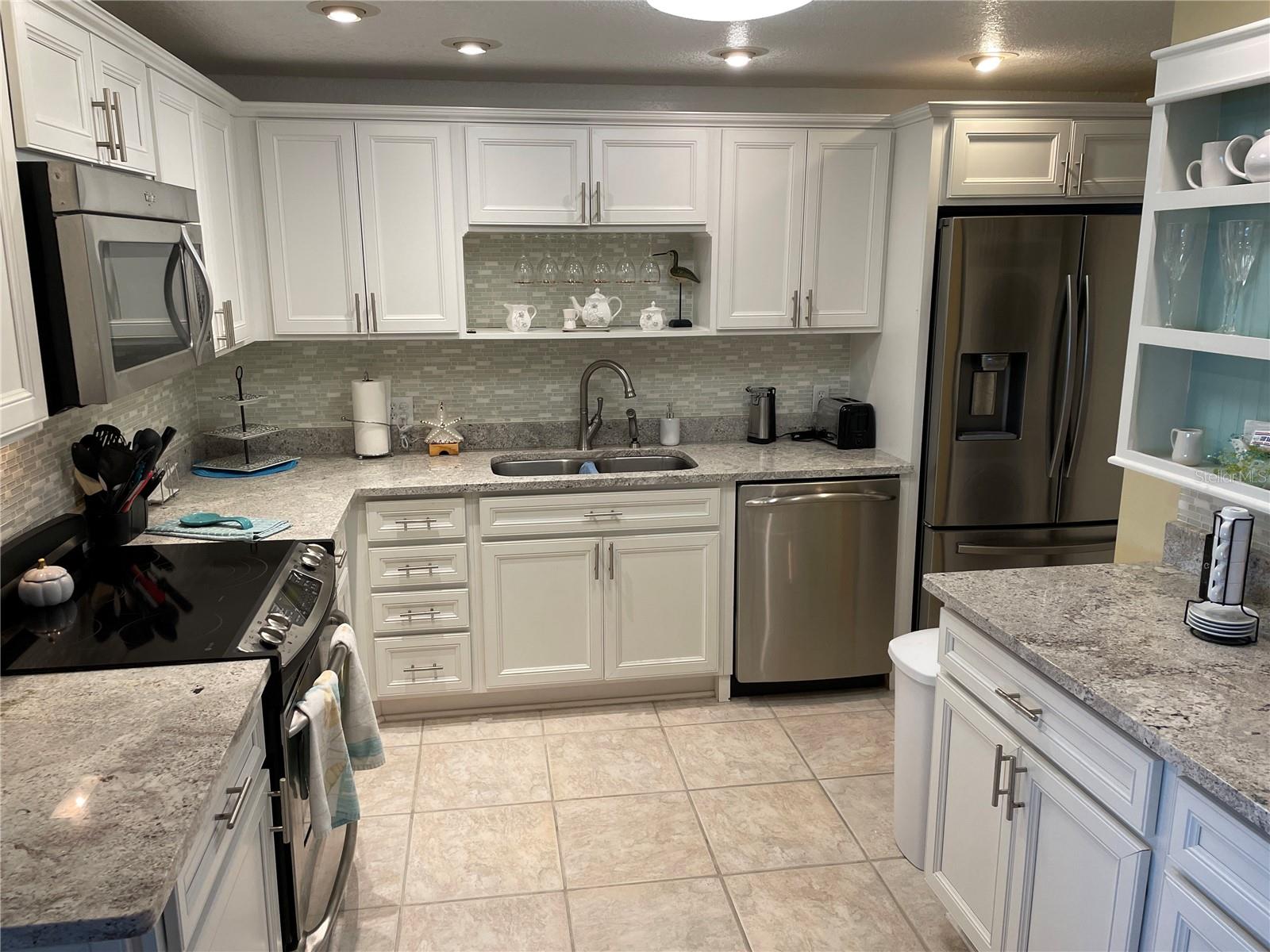 1621 GULF BLVD #1106 — photo 33