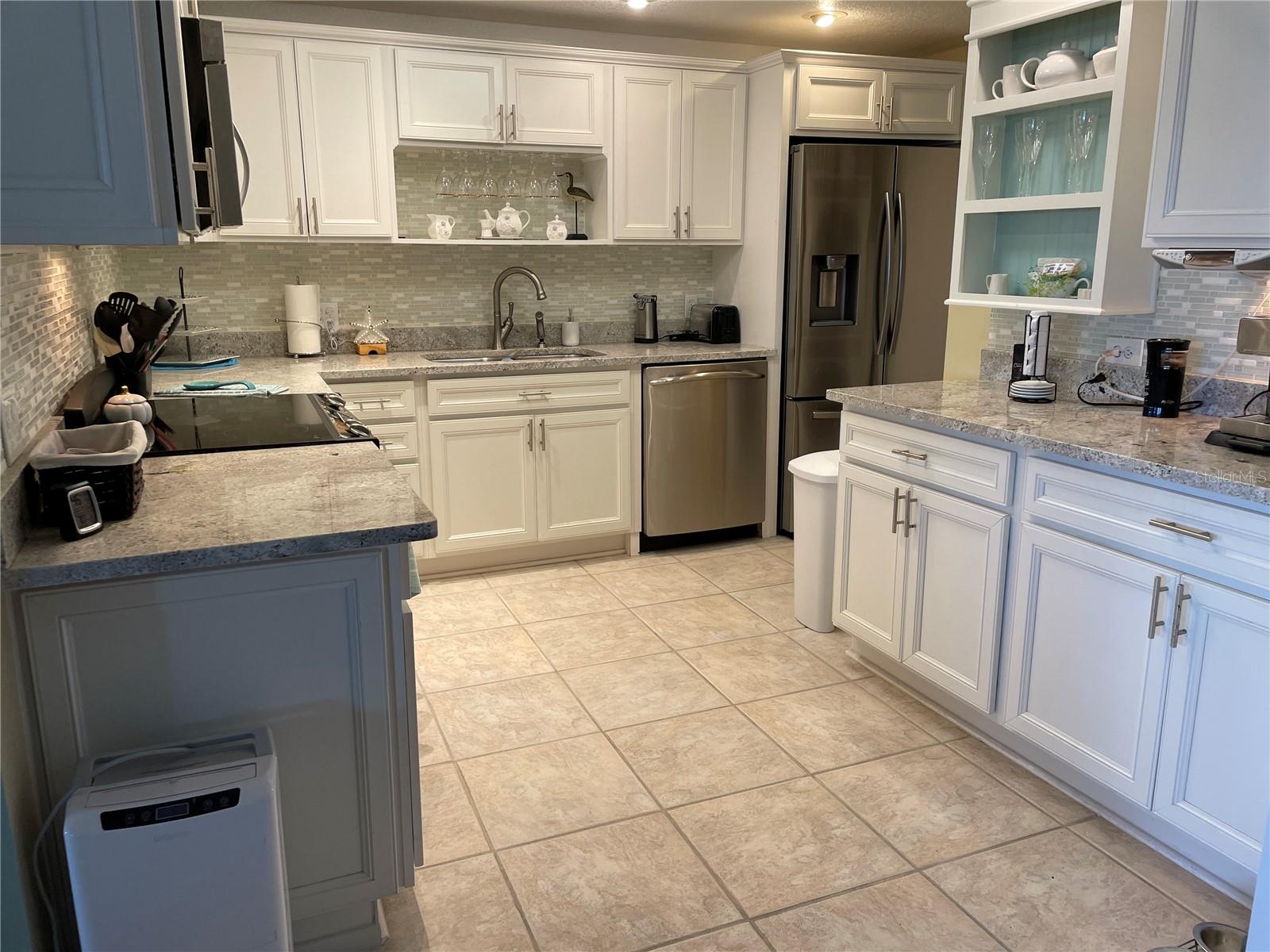 1621 GULF BLVD #1106 — photo 31