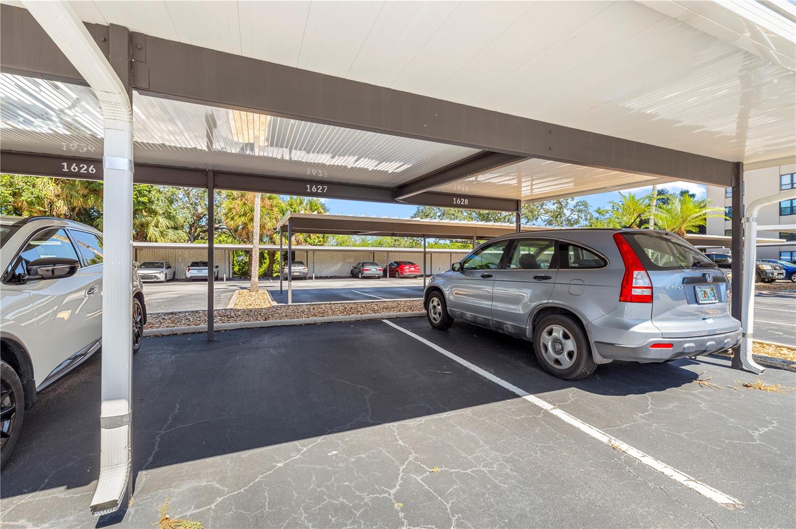 2616 COVE CAY DR #105 — photo 2