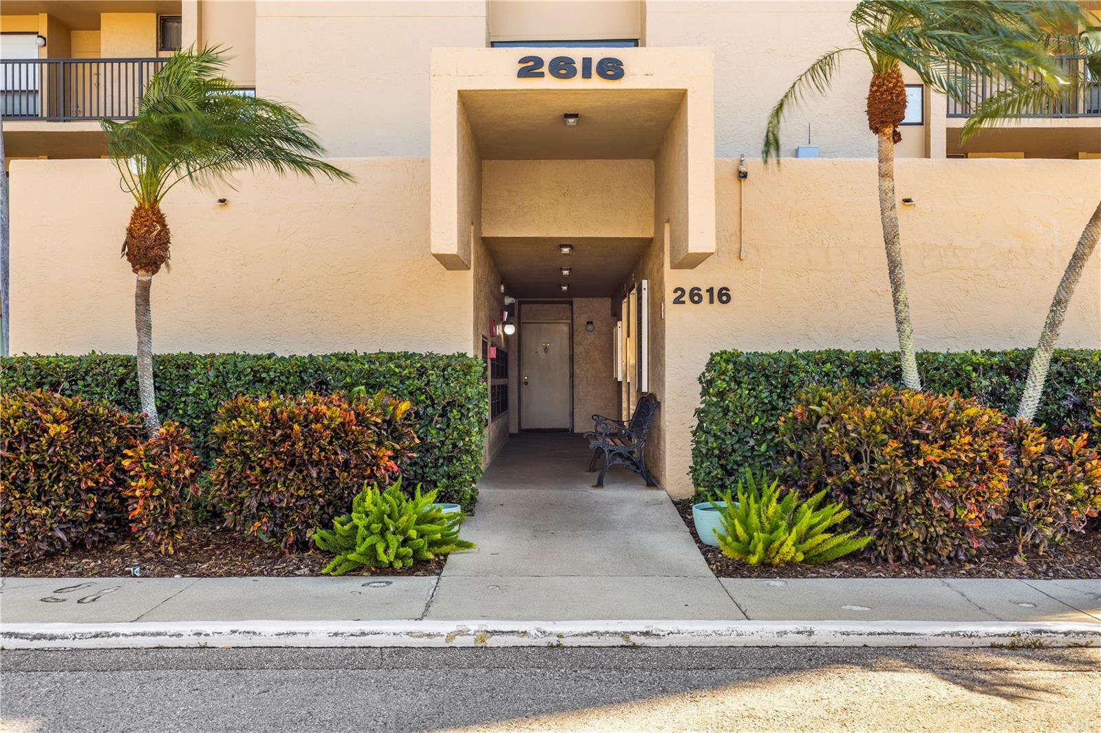 2616 COVE CAY DR #105 — photo 46