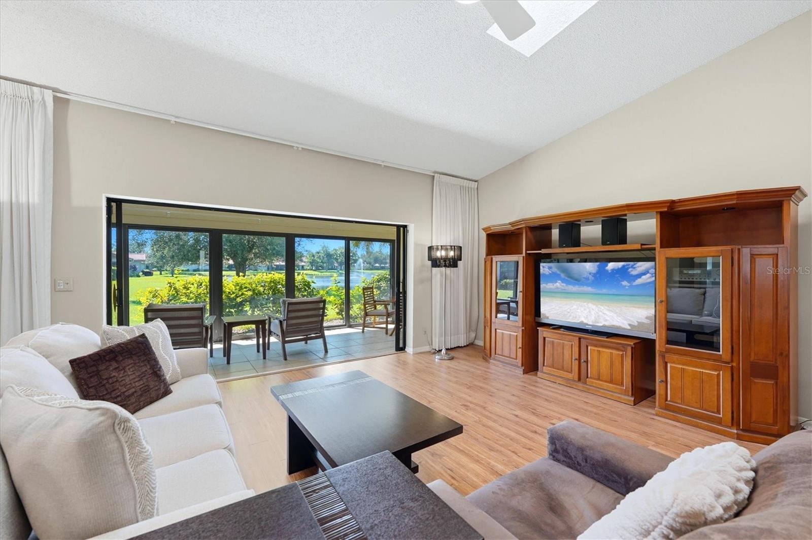 3981 WILSHIRE CIR E #195 — photo 9