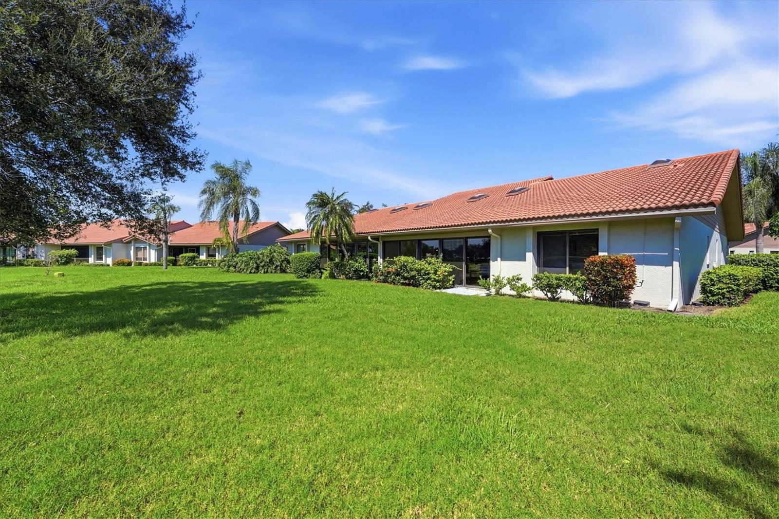 3981 WILSHIRE CIR E #195 — photo 32