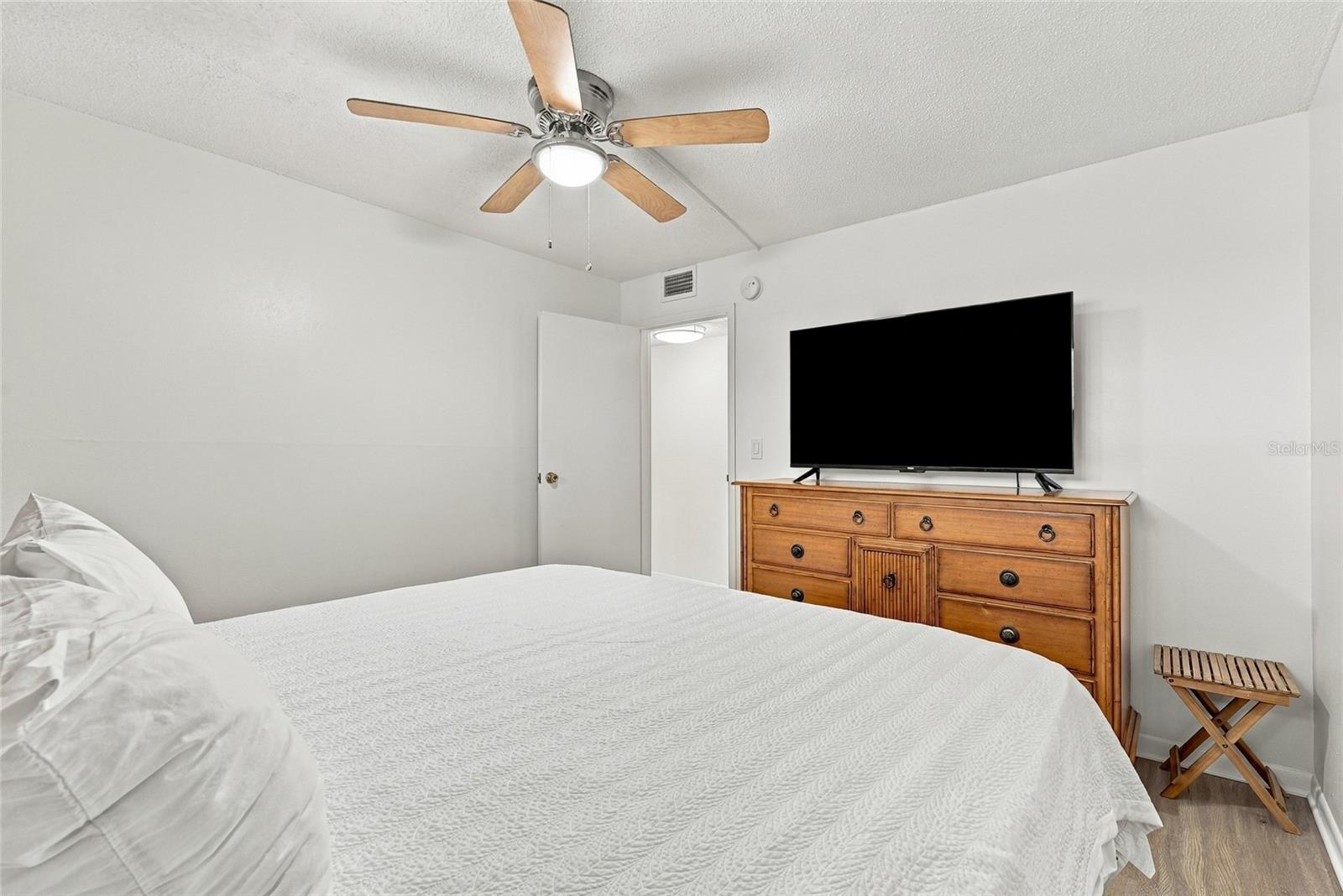 11000 GULF BLVD #1002 — photo 36
