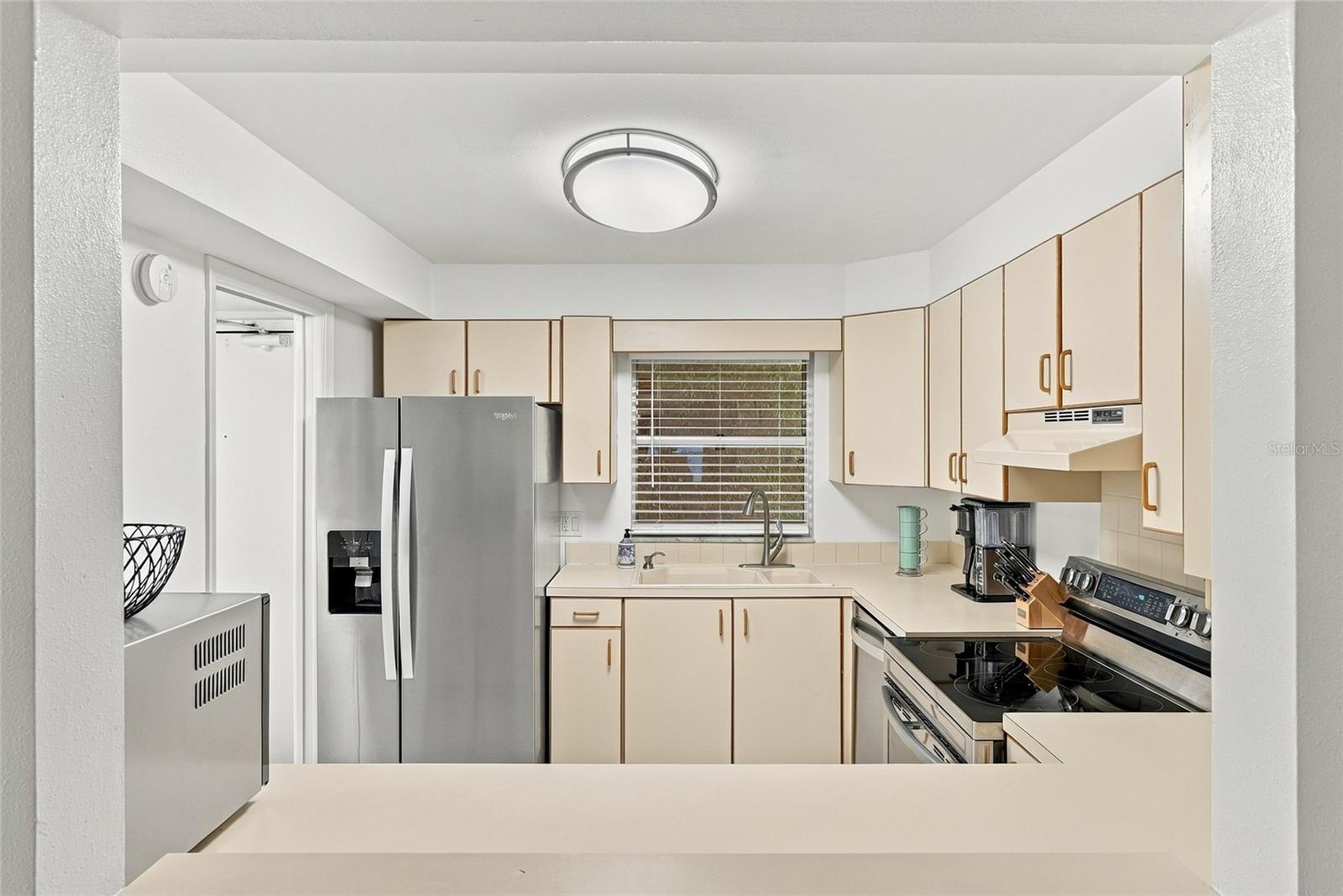 11000 GULF BLVD #1002 — photo 12