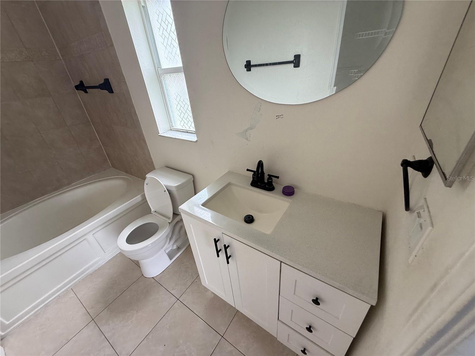 7542 MAROON PEAK DR — photo 10