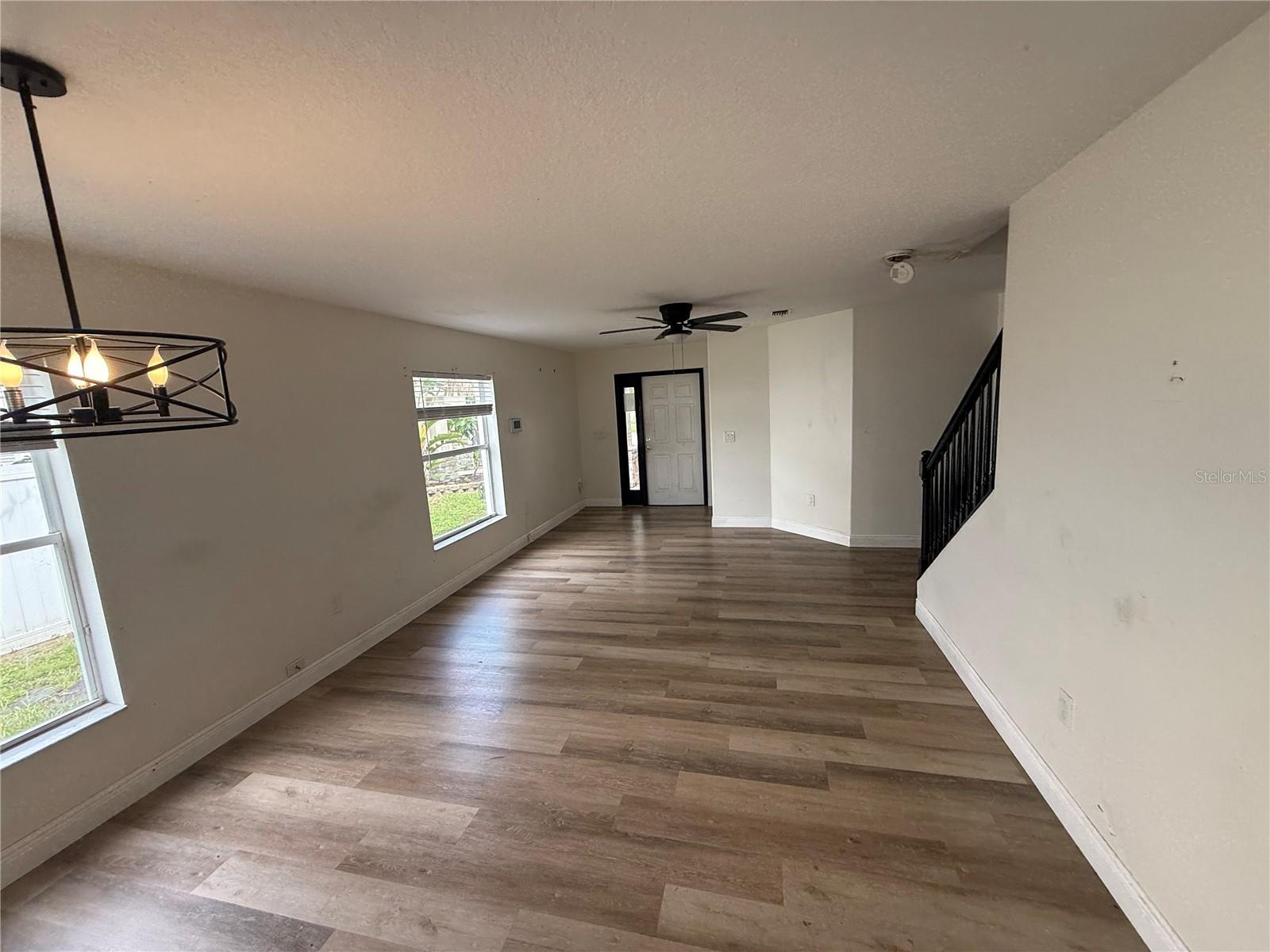 7542 MAROON PEAK DR — photo 4