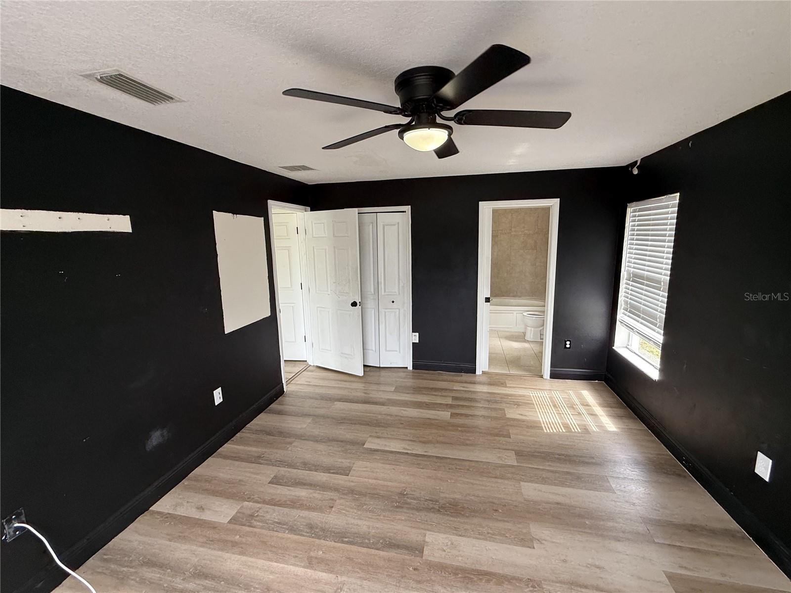 7542 MAROON PEAK DR — photo 9