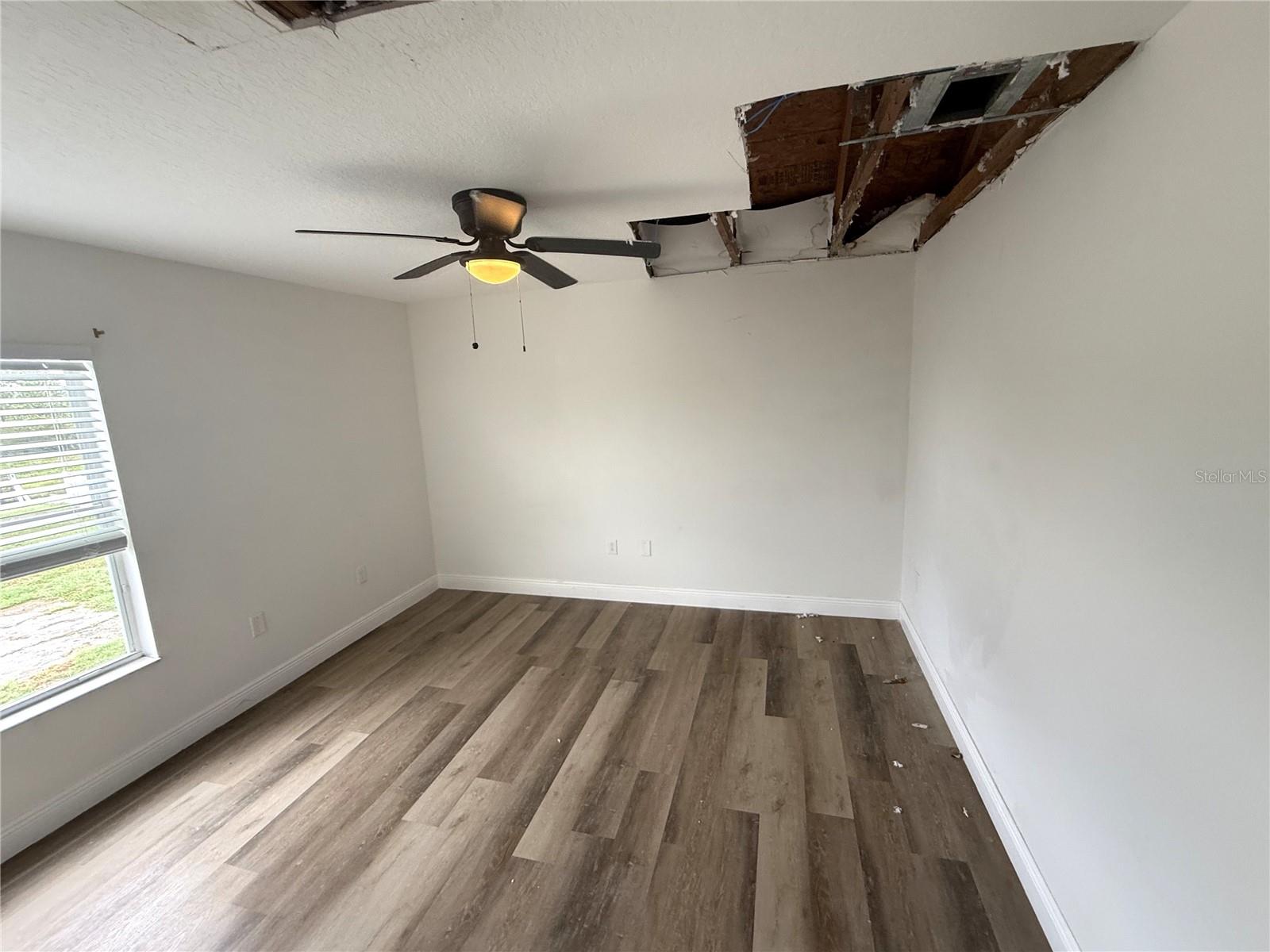 7542 MAROON PEAK DR — photo 17